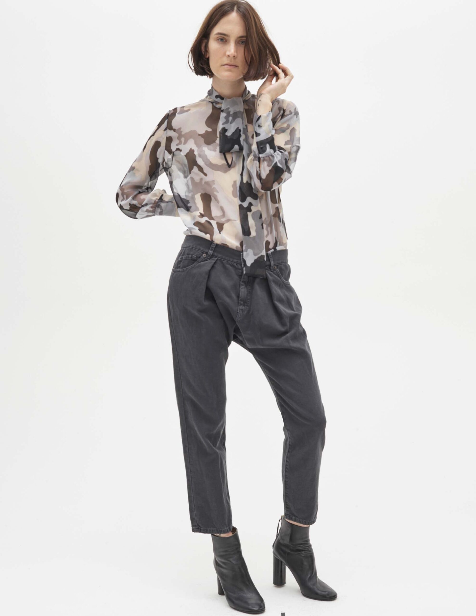 Nili Lotan Resort 17 Look 3