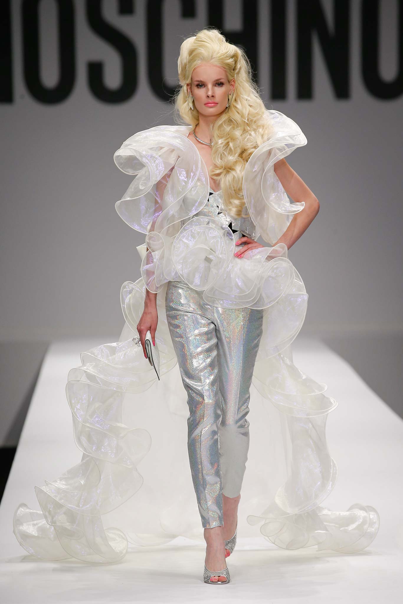 Moschino S/S 15 Look 54