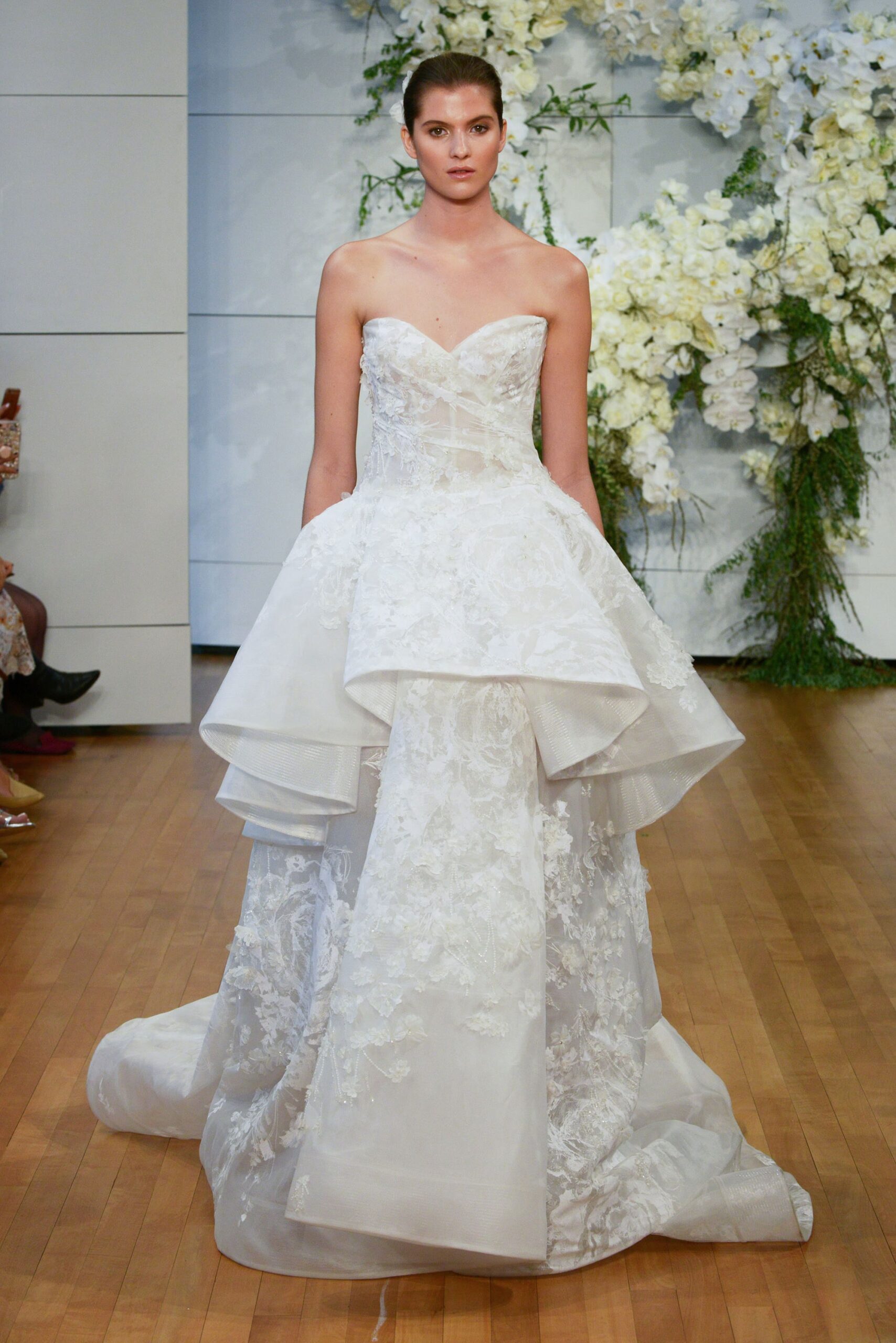 Monique Lhuillier S/S 18 Bridal Look 6