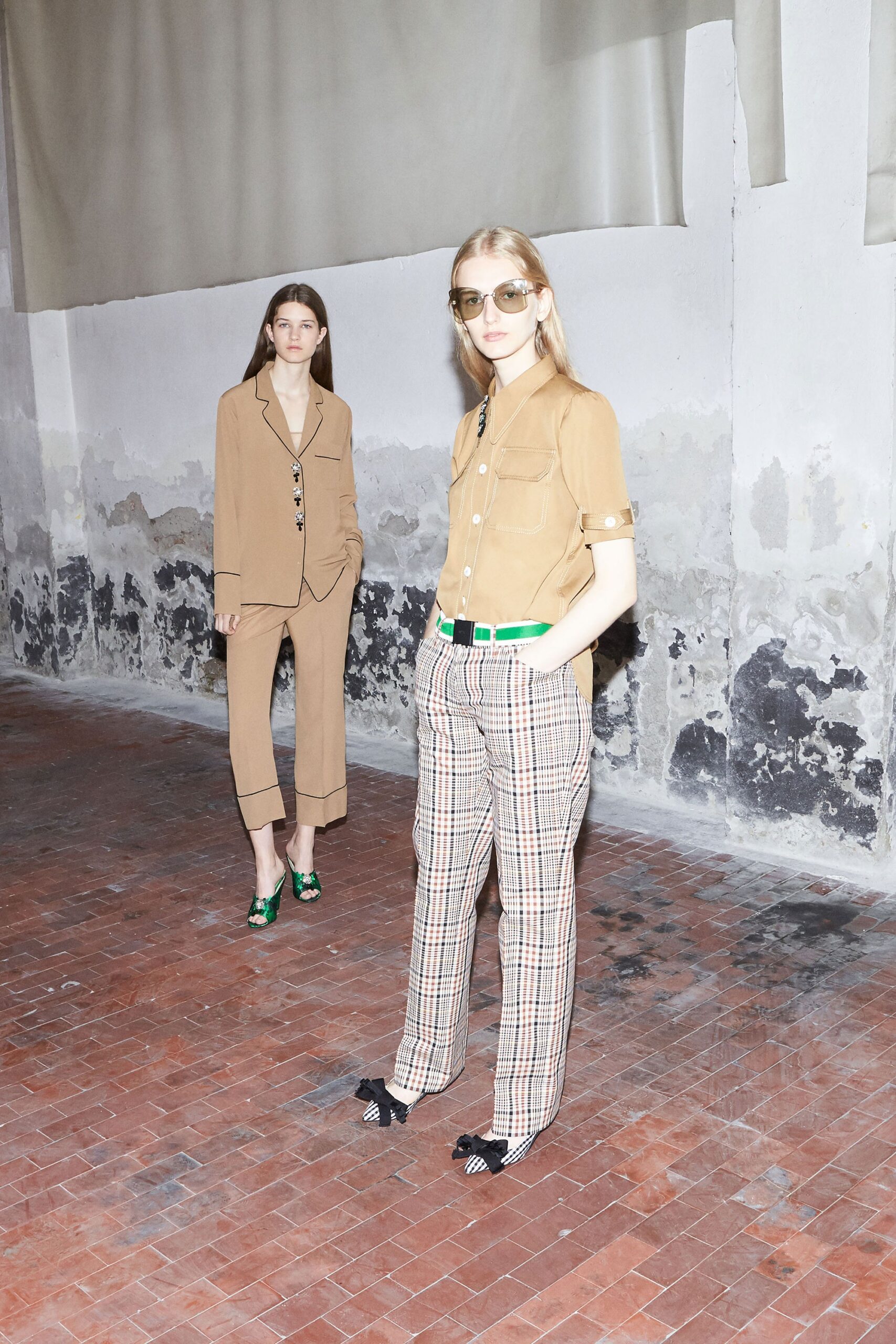 No. 21 Resort 18 Look 6