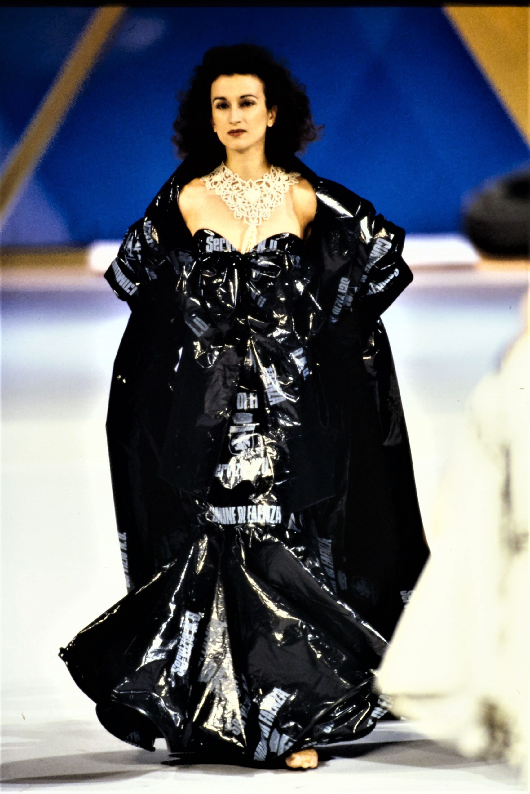 Moschino S/S 94 Look 73