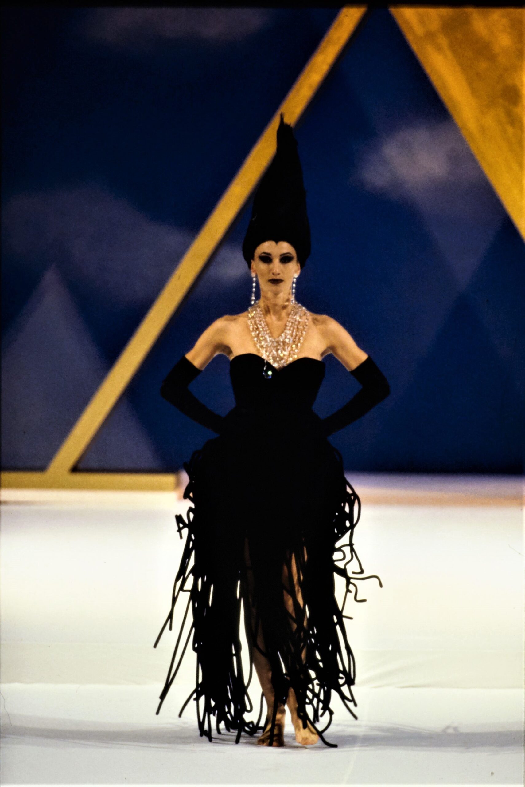 Moschino S/S 94 Look 75