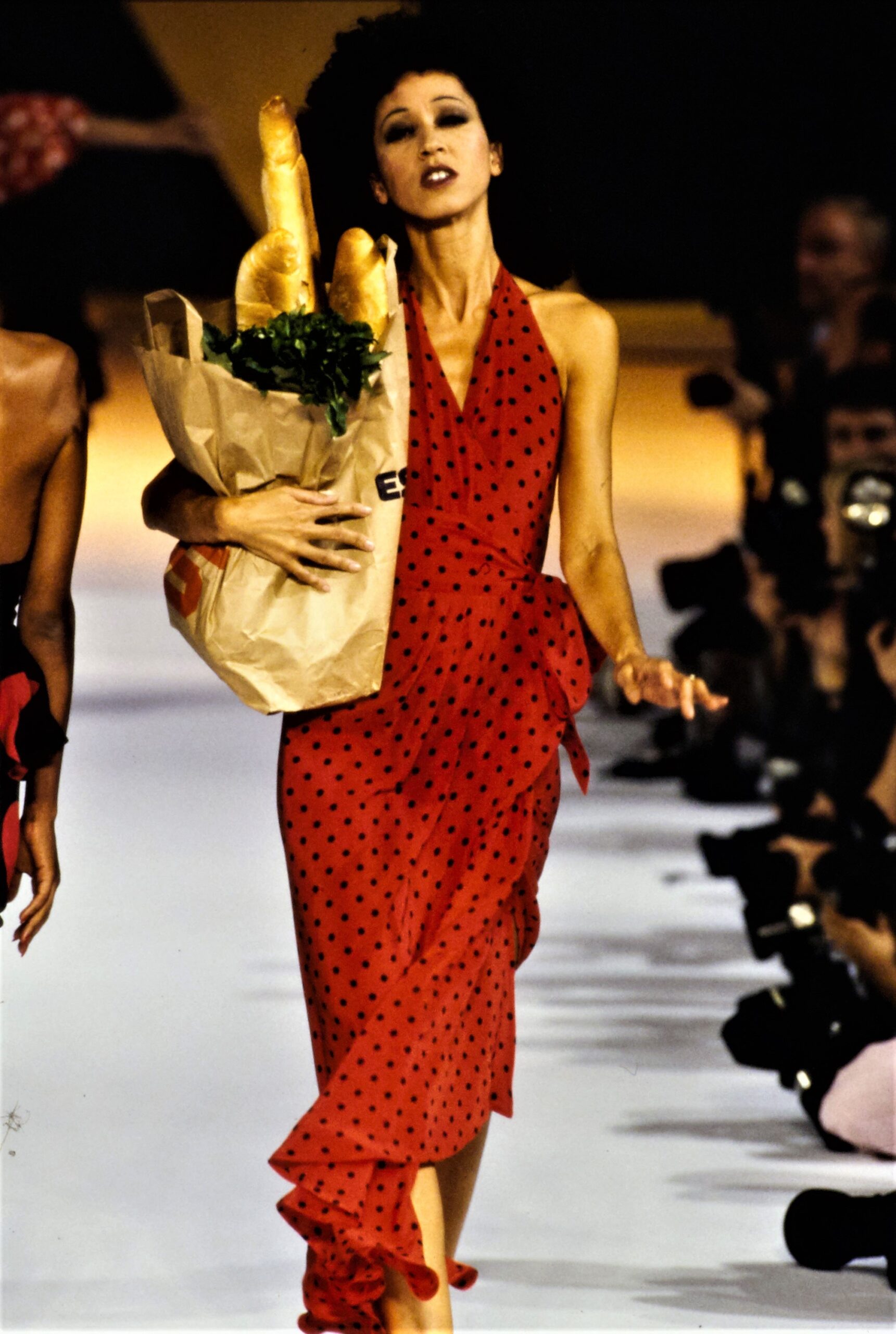 Moschino S/S 94 Look 81