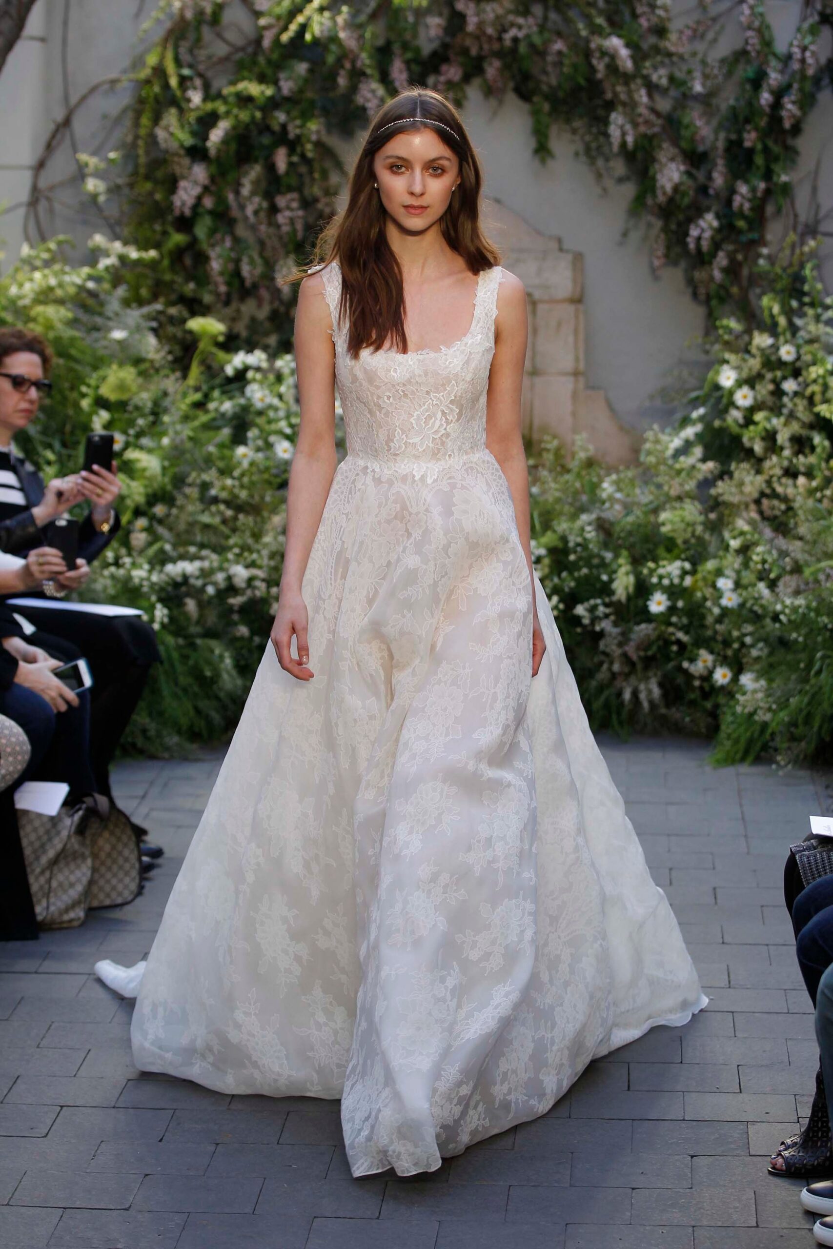 Monique Lhuillier S/S 17 Bridal Look 8