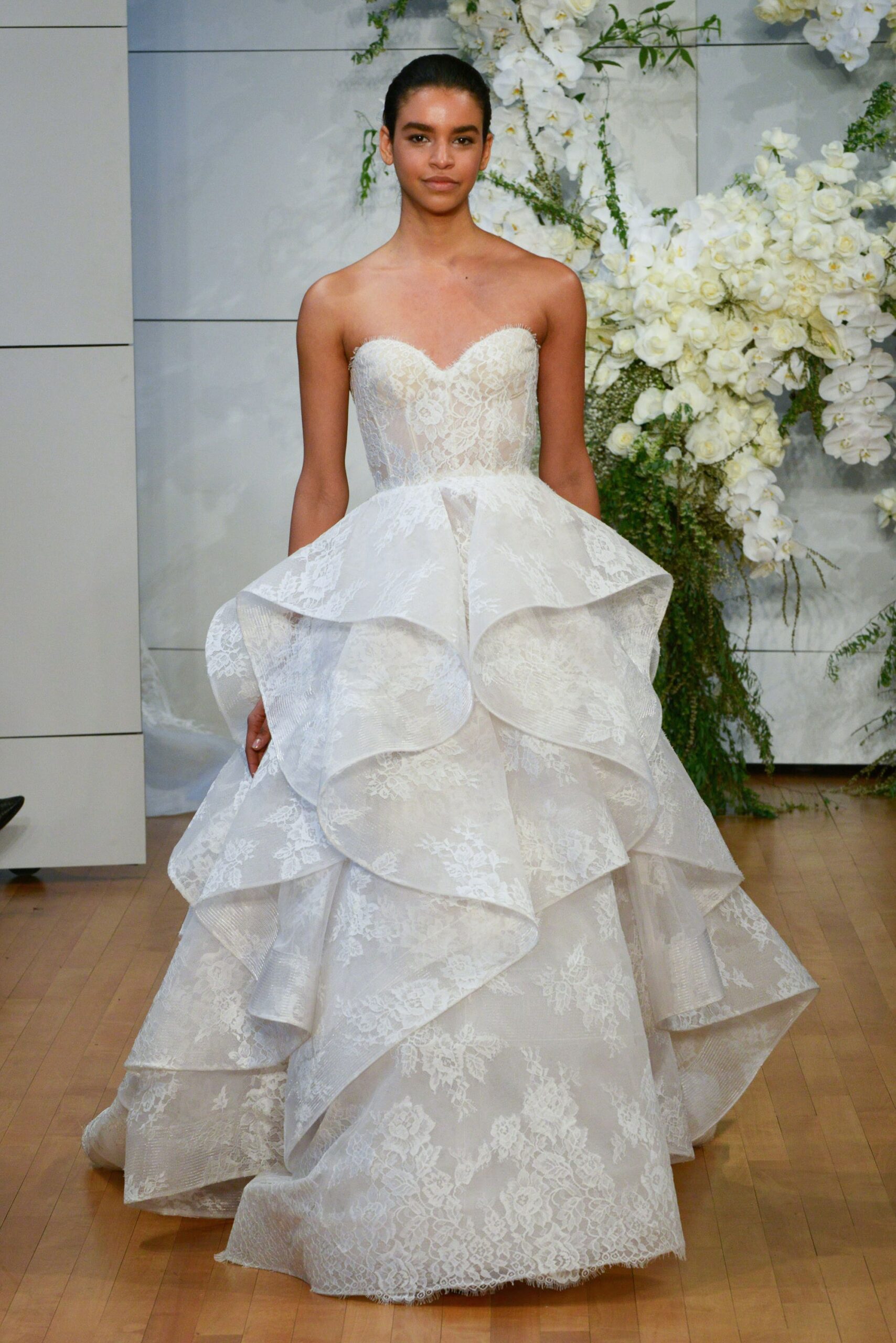 Monique Lhuillier S/S 18 Bridal Look 8