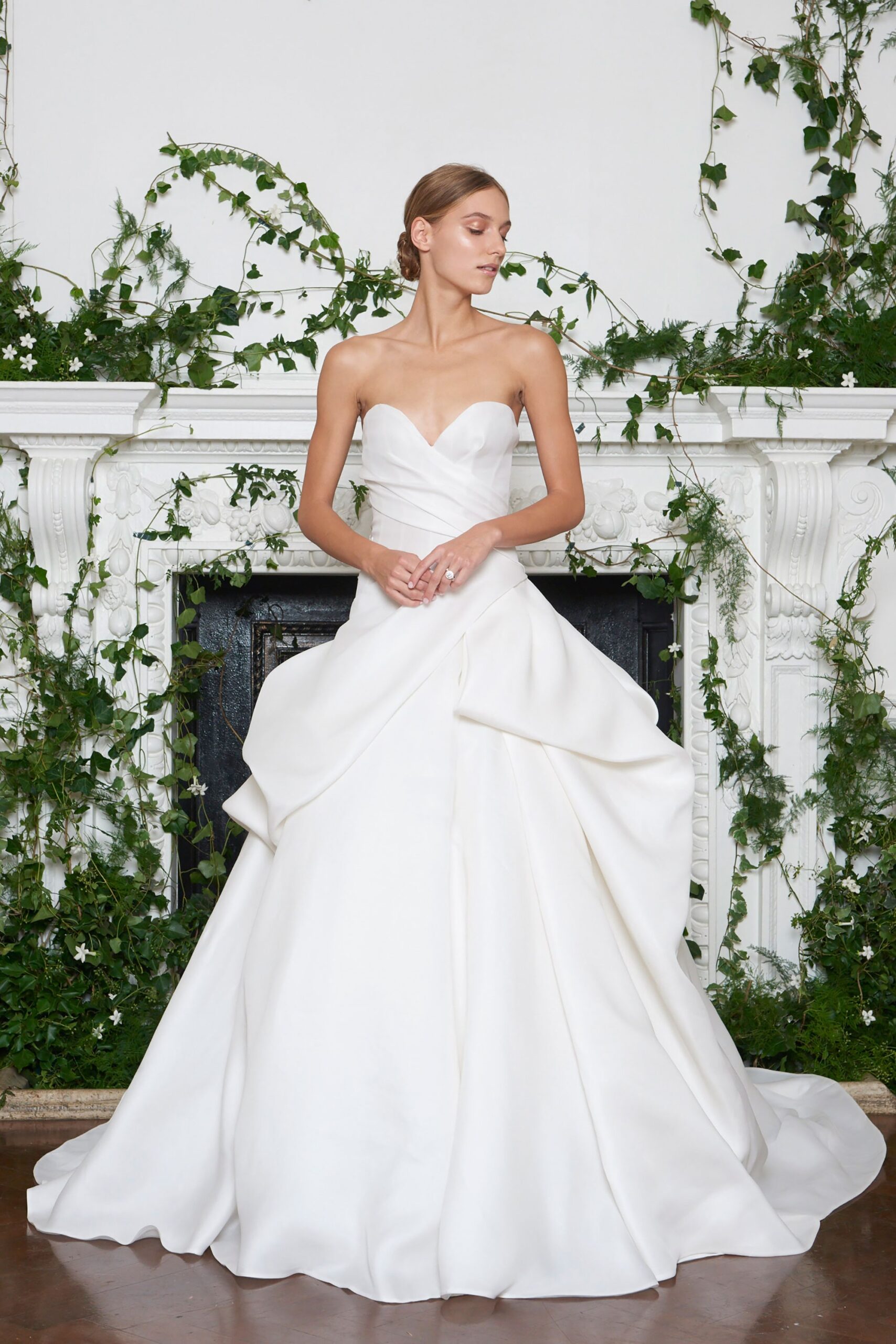 Monique Lhuillier F/W 18 Bridal Look 10