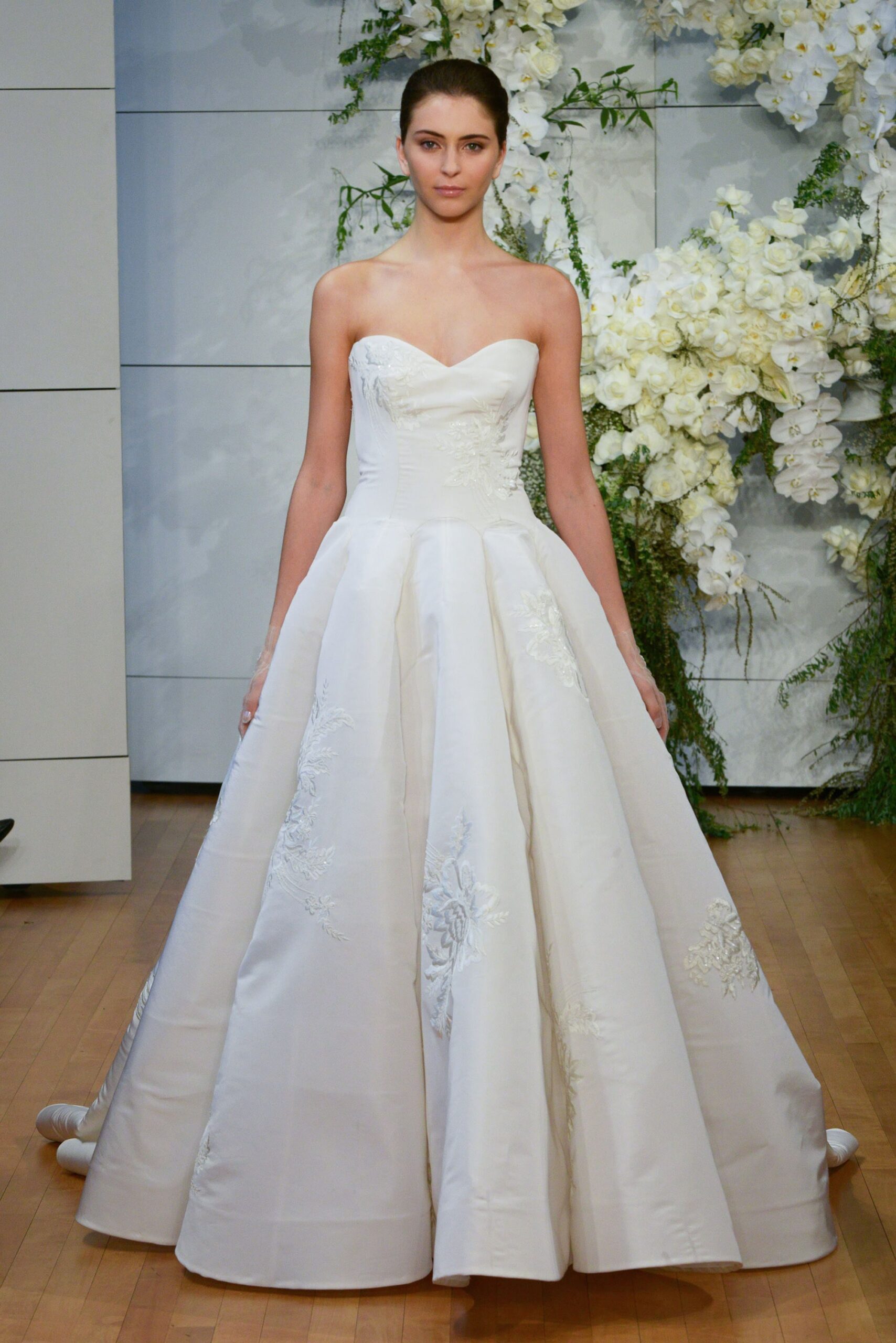 Monique Lhuillier S/S 18 Bridal Look 10