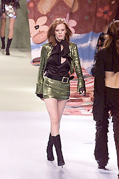 Moschino S/S 00 Look 33