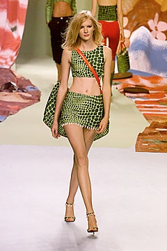 Moschino S/S 00 Look 39