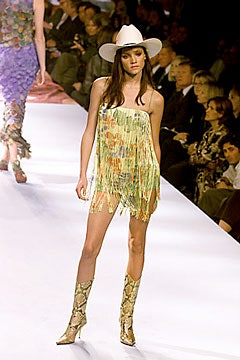 Moschino S/S 00 Look 61