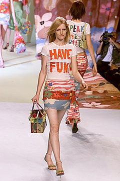 Moschino S/S 00 Look 72