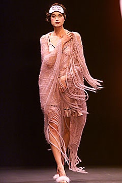 Moschino F/W 01 Look 2