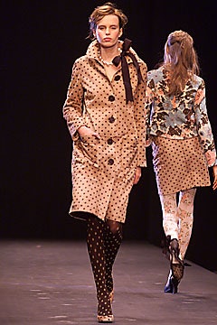 Moschino F/W 01 Look 19