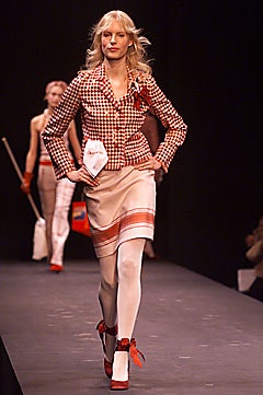 Moschino F/W 01 Look 22