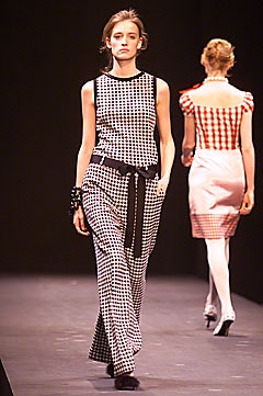 Moschino F/W 01 Look 27