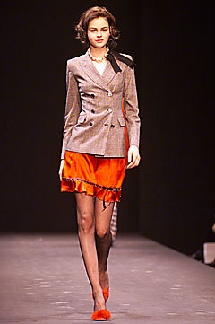 Moschino F/W 01 Look 30
