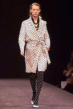 Moschino F/W 01 Look 38