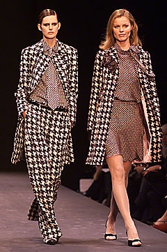 Moschino F/W 01 Look 49