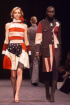 Moschino F/W 01 Look 56