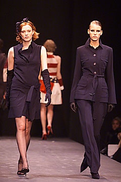 Moschino F/W 01 Look 57