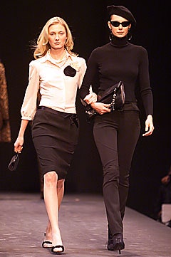 Moschino F/W 01 Look 59