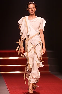 Moschino S/S 02 Look 3