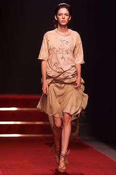 Moschino S/S 02 Look 8