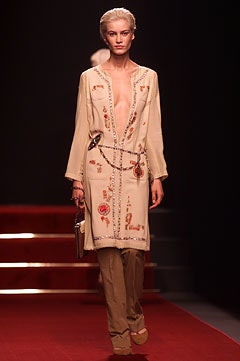 Moschino S/S 02 Look 13