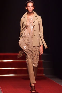 Moschino S/S 02 Look 14