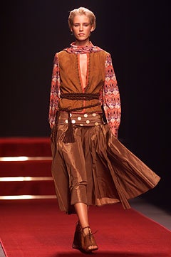 Moschino S/S 02 Look 28