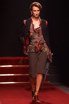 Moschino S/S 02 Look 29