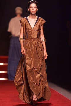 Moschino S/S 02 Look 36