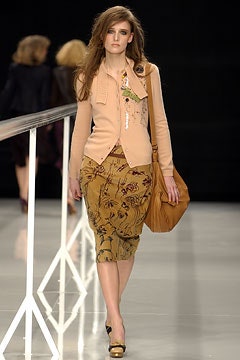Moschino F/W 02 Look 34