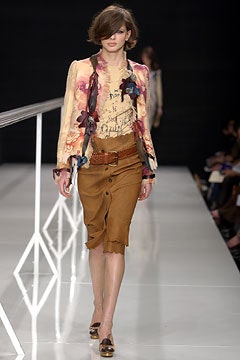 Moschino F/W 02 Look 36