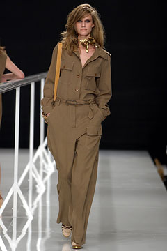 Moschino F/W 02 Look 42