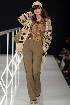 Moschino F/W 02 Look 44