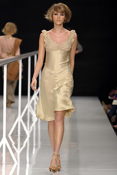 Moschino F/W 02 Look 50