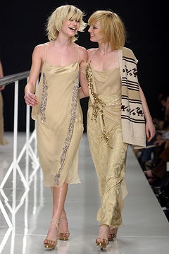 Moschino F/W 02 Look 55