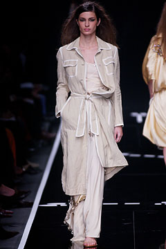 Moschino S/S 03 Look 10