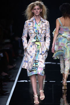 Moschino S/S 03 Look 18