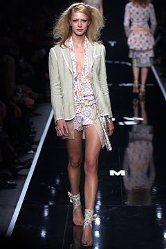 Moschino S/S 03 Look 19