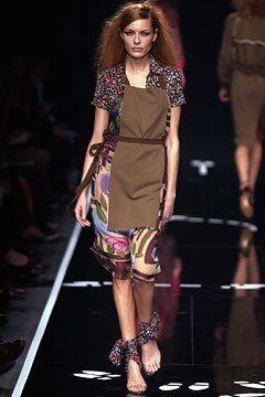 Moschino S/S 03 Look 28