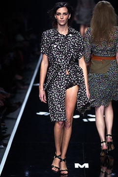 Moschino S/S 03 Look 36