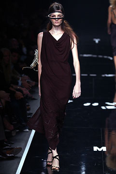 Moschino S/S 03 Look 40