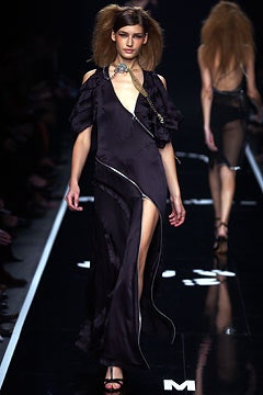 Moschino S/S 03 Look 45