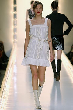 Moschino F/W 03 Look 5