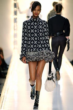 Moschino F/W 03 Look 10