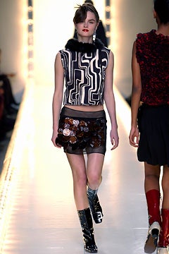 Moschino F/W 03 Look 32