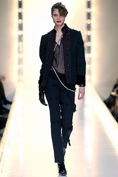 Moschino F/W 03 Look 33