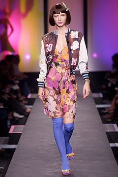 Moschino S/S 04 Look 19